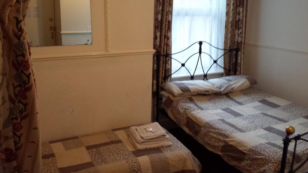 The Elmora Bed & Breakfast Blackpool Phòng bức ảnh